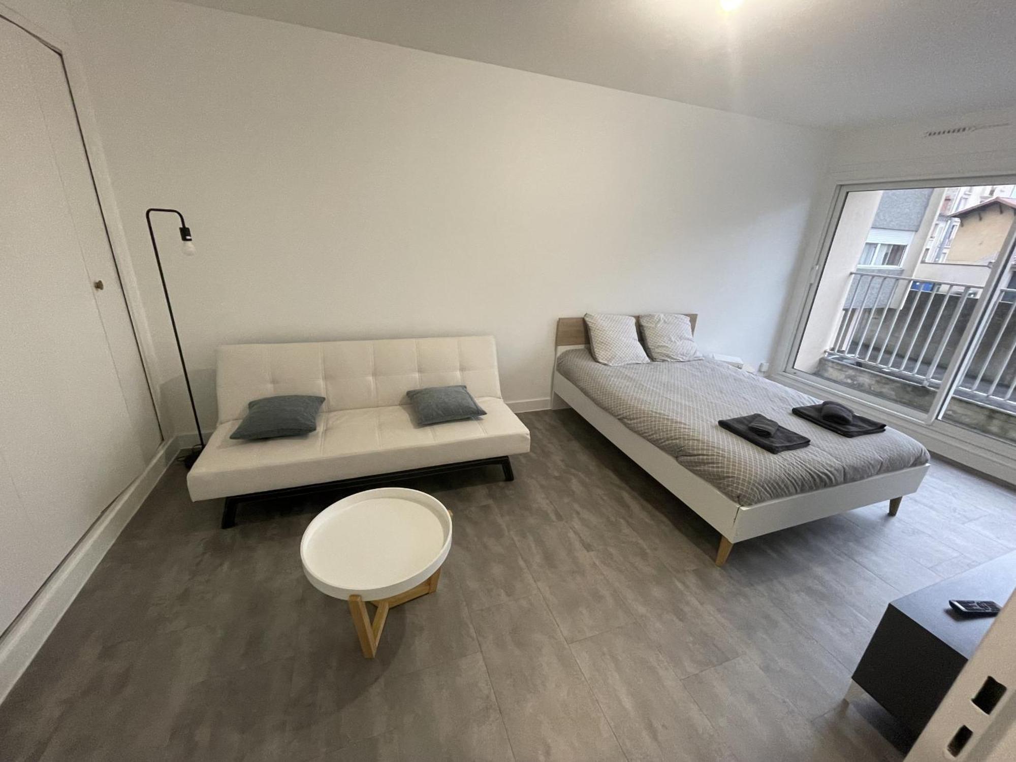 Logement Neuf A Proximite Du Centre Ville Avec Parking Limoges Eksteriør bilde